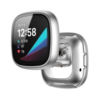 Védőburkolat Fitbit Versa 3 és Sense készülékekhez - Ezüst