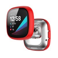 Védőburkolat Fitbit Versa 3 és Sense - Piros