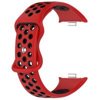 eses Perforált szilikon szíj Xiaomi Redmi Watch 4 és Xiaomi Smart Band 8 Pro órákhoz - Piros és fekete